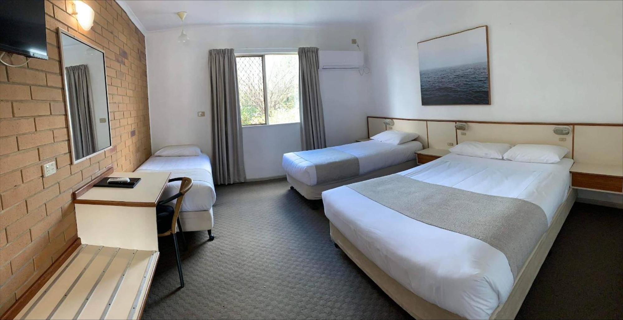Wild Scotsman Motor Inn Gin Gin Qld Luaran gambar