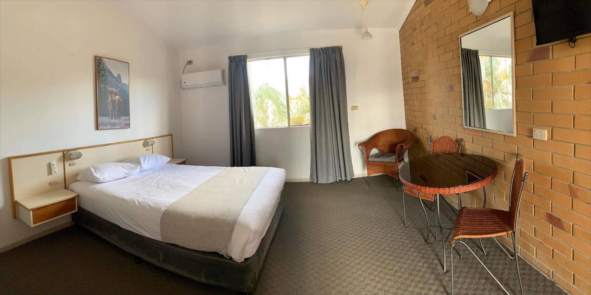 Wild Scotsman Motor Inn Gin Gin Qld Luaran gambar