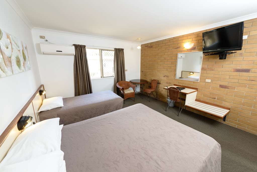 Wild Scotsman Motor Inn Gin Gin Qld Bilik gambar
